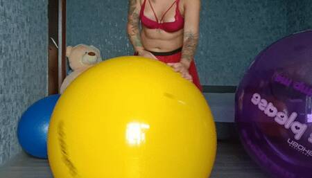 looner girl deflate yoga ball and egg ball