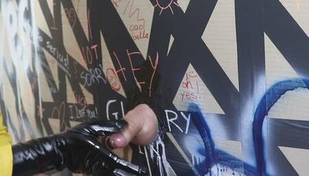 I leave his balls empty - Glory hole edging