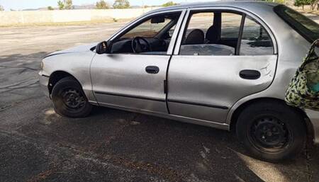 Roxan pumps and accelerates pedals with high heels (3)