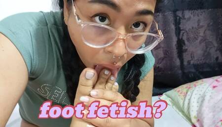 sucking my toes to fulfill your fetish