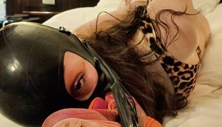 Julia sniff shoes bondage