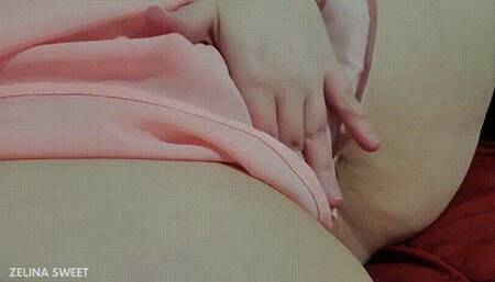 Fingering my clit