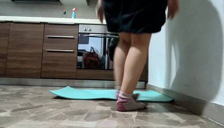 Buttcrack - Wall Pilates Workout