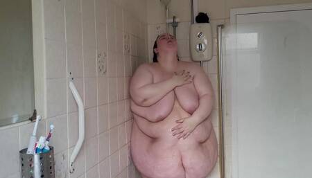 Sensual Shower with This Big Fat Body