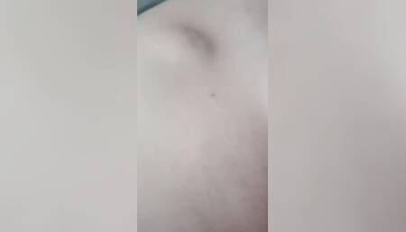 Couplebyluv69 jerk off