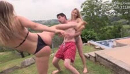 Olha Lethal Blonde and Sweet Aura in: The 2 Crazy Blondes Beatdown Fun