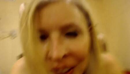 Lisa and her lose hole