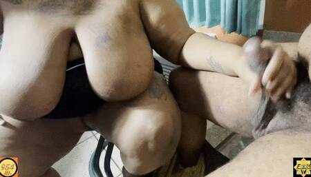 Handjob and Hugeebony ssbbw MONSTER tity (HUGE CUMSHOT)