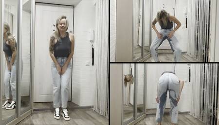 Anastasia is closed and pissing in her jeans