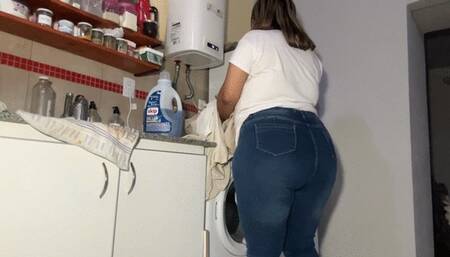 Elisa Dragon Slayer Sounding Farts In Jeans Until She Makes A Mess!