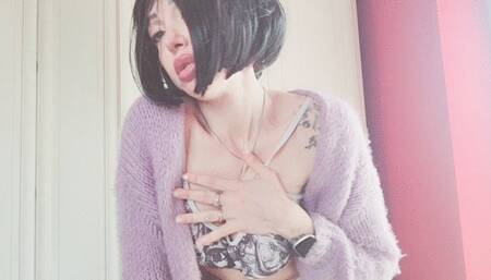 hot tattooed manga girl twerks and strips for you