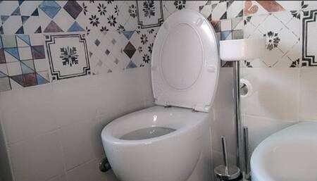 mmm spying on the stepmother who is in the bathroom is not correct but (20minutes)