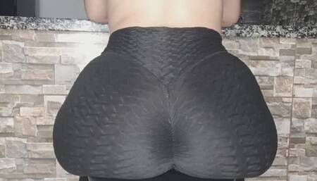 My farts trapped in my perfect ass leggings