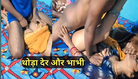 Desi Bhabhi Ko Akele Mein Tel Laga Ke Pale Hindi Audio