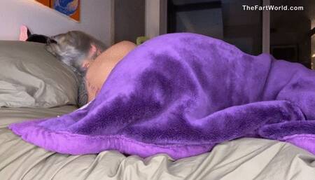 Luna Legend’s Morning Farts Lead To Crazy Morning Sex!