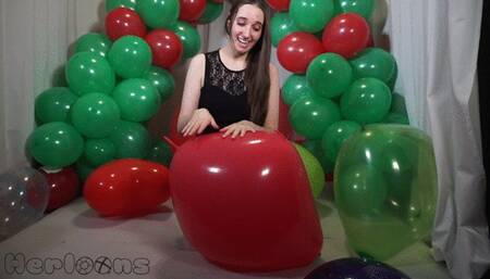 Mia - Square humping and nail popping