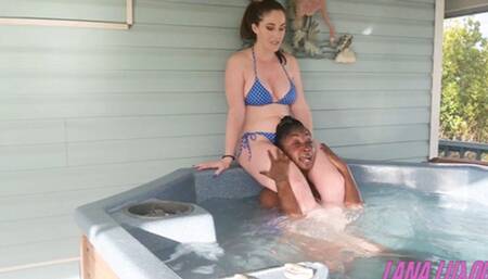 Hot Tub Thigh Trap: Lana Luxor & Terra Mizu (4K)