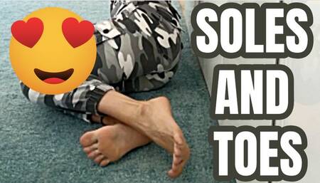 SOLES AND TOES : Foot Fetish - Barefoot - Feetgirl - French feet - Foot teasing - Pretty soles - Indica Feeturing