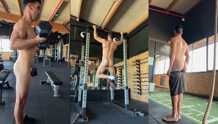 Naked Training on Public Gym