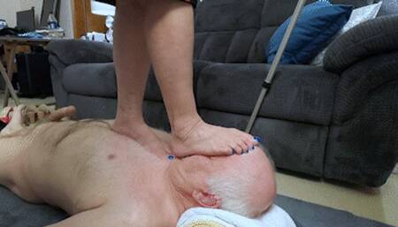 Head, Throat, and Face Trample 10 Barefoot - FULL HD 1080p WMV