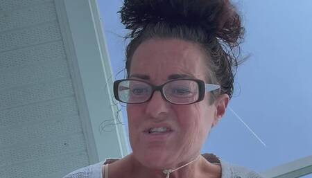 I am a giantess who stumbles upon a bunch of bugs and then realizes one is her step-son