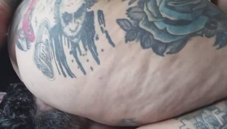 Farts on his face while I crush him he endures them all so perfectly my slave