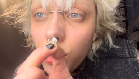 a quick wrestling match with a tiny man giantess