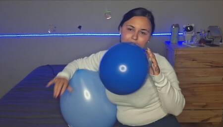 Naomi and her blue balloons