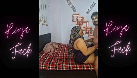 Desi Indian Tamil Muslim Hijab Aunty Sex with Stepson Friends Pussy Fuck