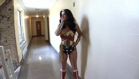 Victorian Vampire Eve meets Wonder Diana