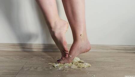 Crushing Meringue Barefoot