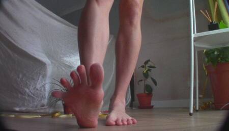 Unaware Bikini Giantess Post-Party Cleanup (mkv)