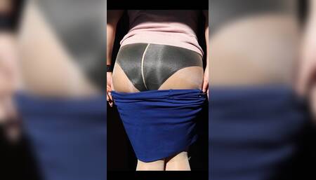 I Take off My Skirt