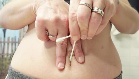 Finger Fucking My Bellybutton