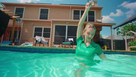 Hannah's Mini Skirt Outfits Gets Clingy and Shiny When Wet