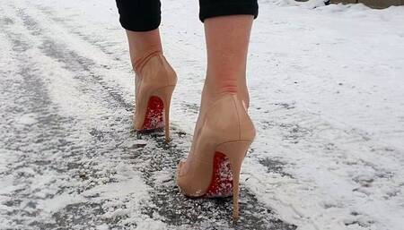 Stilettos on ice, high heels on ice, louboutin on ice, high heels on icy slope