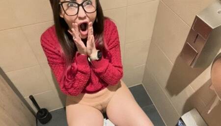 Guy flushed in a PUBLIC TOILET, tormented by the stench wmv