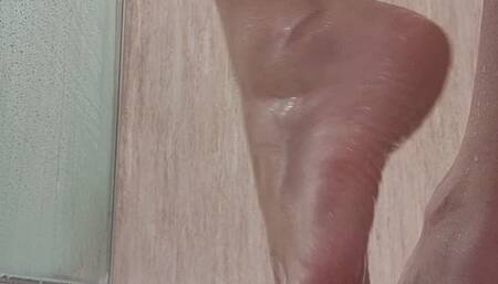 Shower toes