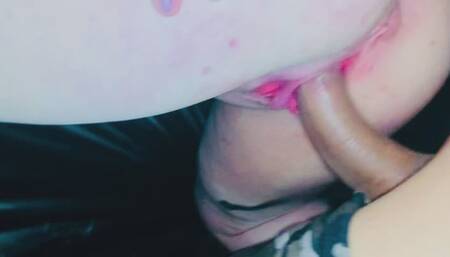 Blonde pizza delivery girl gets ass fucked while squirting while delivering her first order