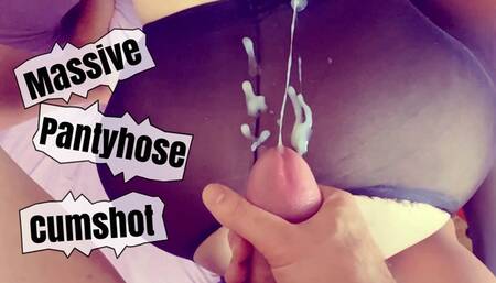 ANAL & massive CUMSHOT on my PANTYHOSE