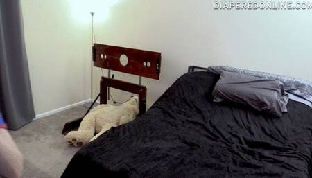 Samara: Full Diaper Knee Bounce