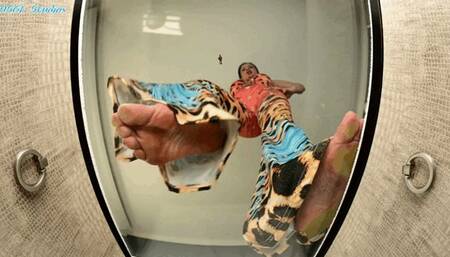 Miss Jasmine knew you were a foot pervert! Put shrinking powder in her shoes! BARE FEET CRUSH! - MOV