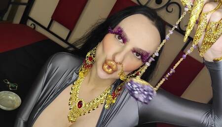 I Mesmerize You with My Lips and Magic Crystal
