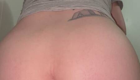 Listen and Watch my dirty hole fart