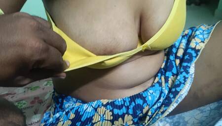 Yellow Colour Bra Girl Showing Her Muskmelon with Step Brother