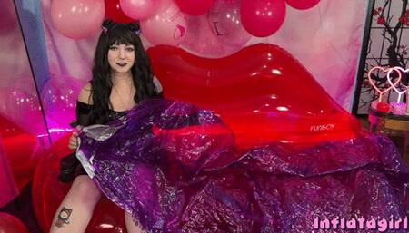 Goth Girl Ditz Fails to Inflate Her Ride Roll