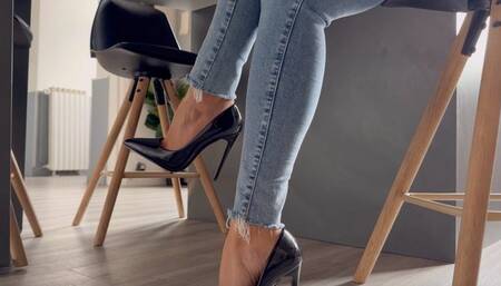 Teasing heels in jeans