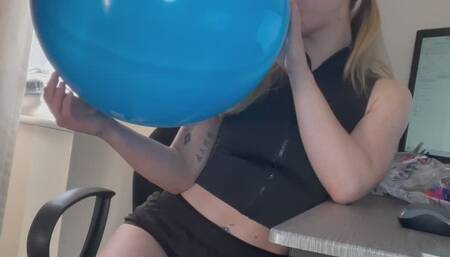 Blowing blowing blowing POP POP POP