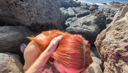 POV: Risky Public Blowjob, My Readhead Girlfriend Sucks My Dick on the Beach (dia Ita)