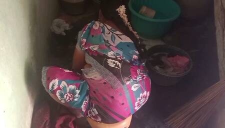 Priyanka Sexy Aunty Dress Washing in Bathrome